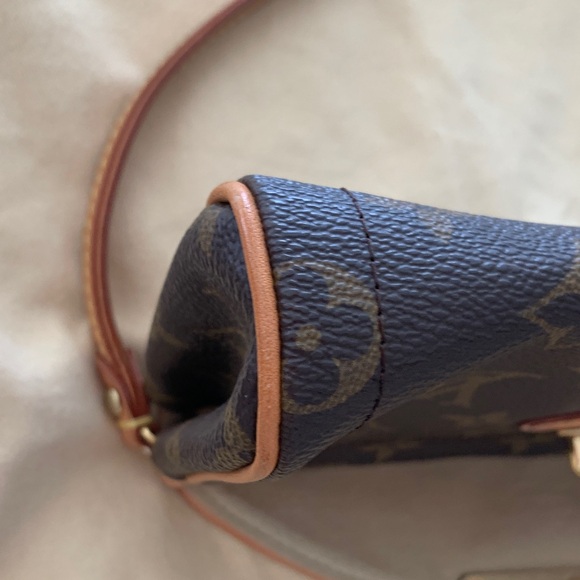 Louis Vuitton Monogram PM Beverly pouchette shoulder/clutch bag - Picture 9 of 12